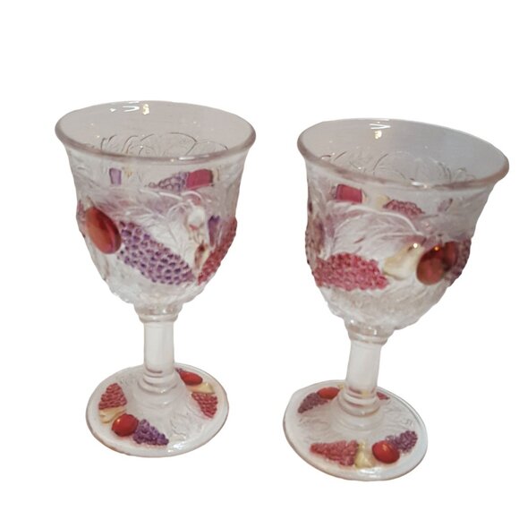Della Robbia Westmoreland Wine Glass Cordial Flashed Cranberry Embossed Fruit - Picture 2 of 6